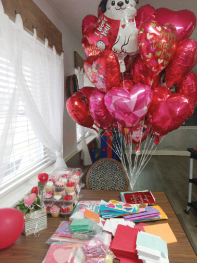 Valentine's balloons and cards from Brandenburg Valentine's celebration